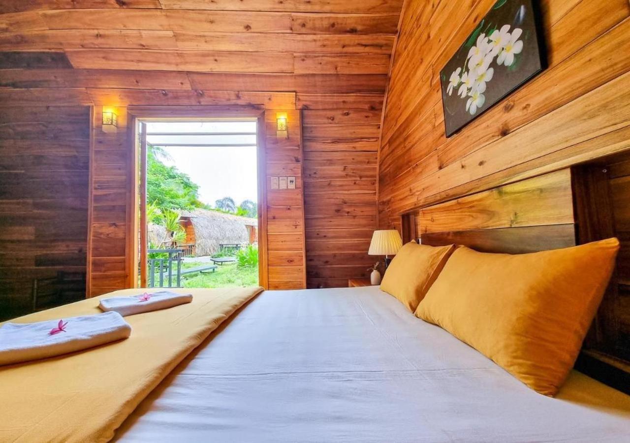 Catba Backpackers Hostel & Pool Bar Chan Chau Dış mekan fotoğraf