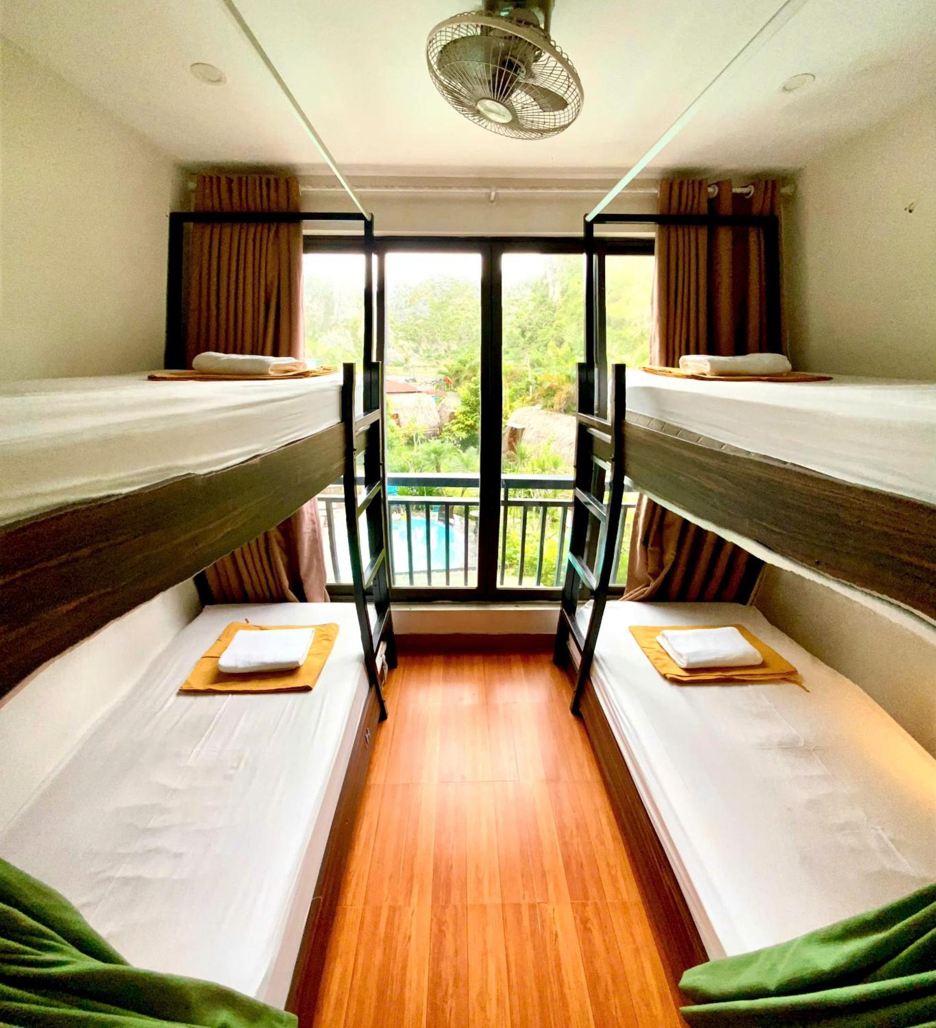 Catba Backpackers Hostel & Pool Bar Chan Chau Dış mekan fotoğraf